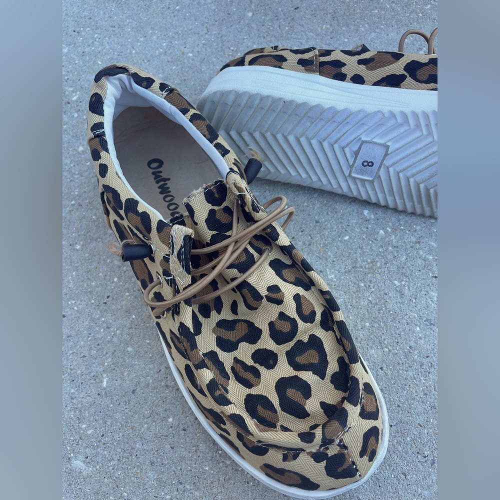 Leopard shoes